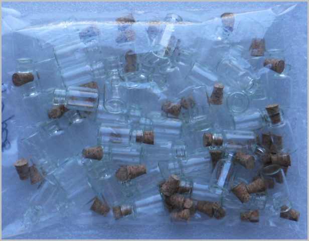 Glassbottle with cork, 50 lot